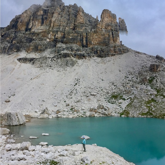 Meet your Posher, Stephanie - Picture 2 of 4